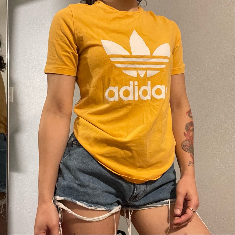 ADIDAS Yellow/Orange Logo Tee